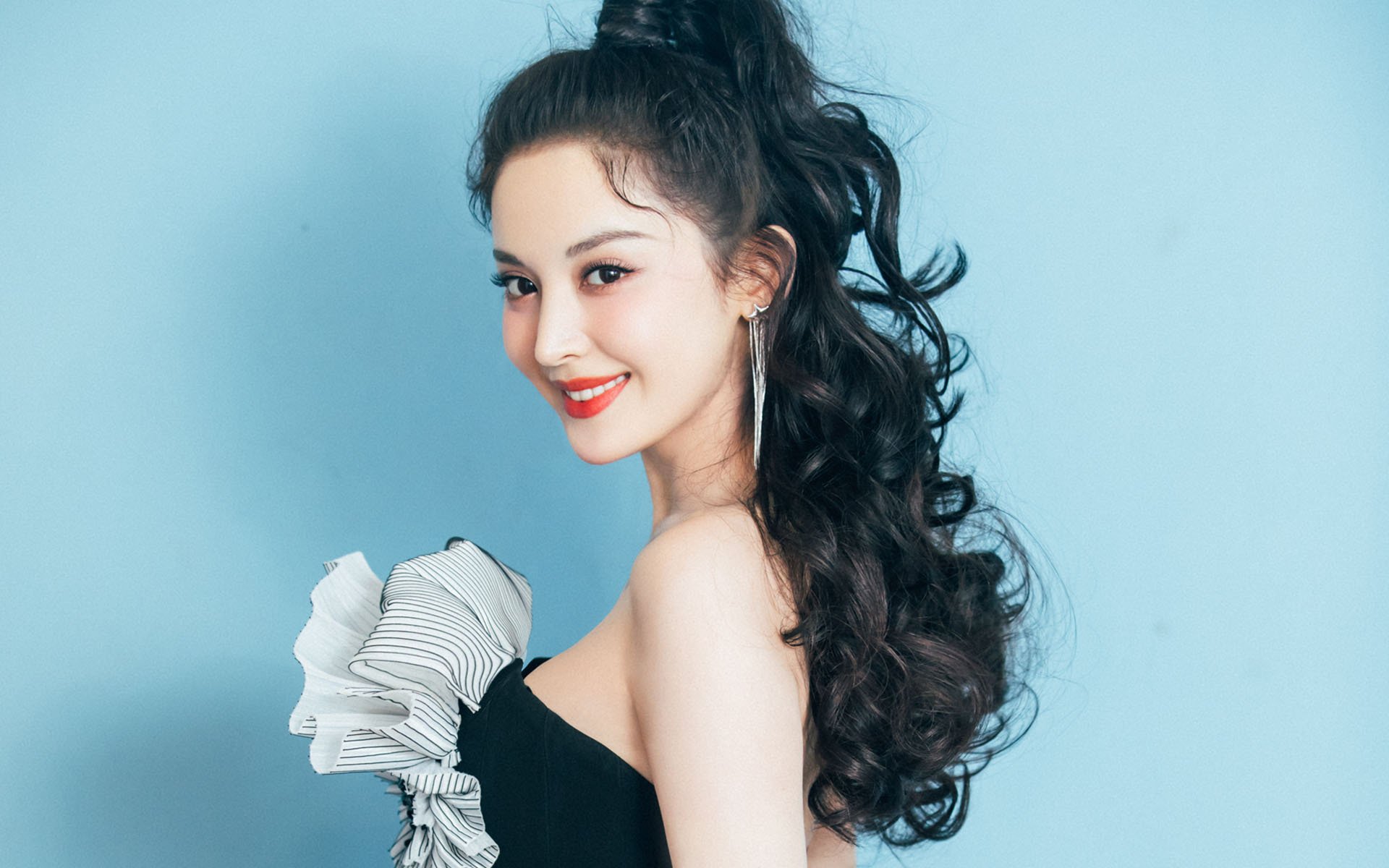 波兰队表现抢眼：国际乒联混合团体世界杯赛场亮点，波兰世界比赛完整