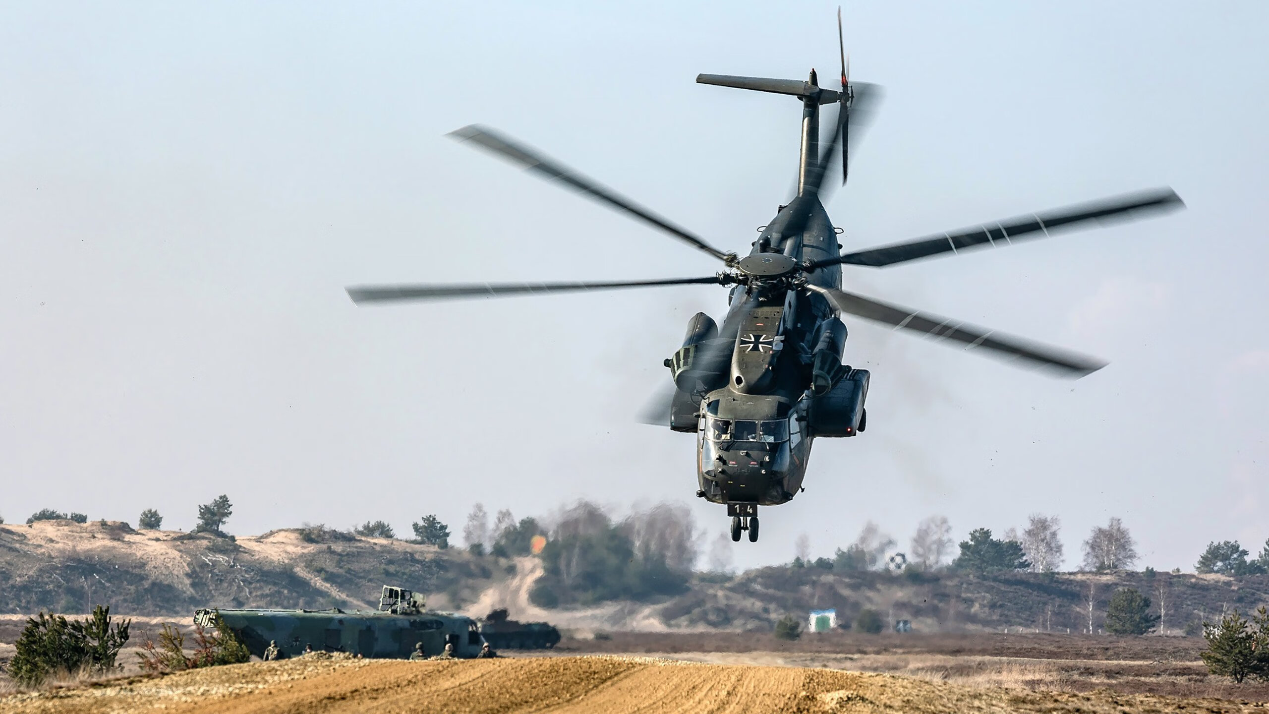 开云体育网页版入口-英超激战正酣，各强队展开激烈争夺